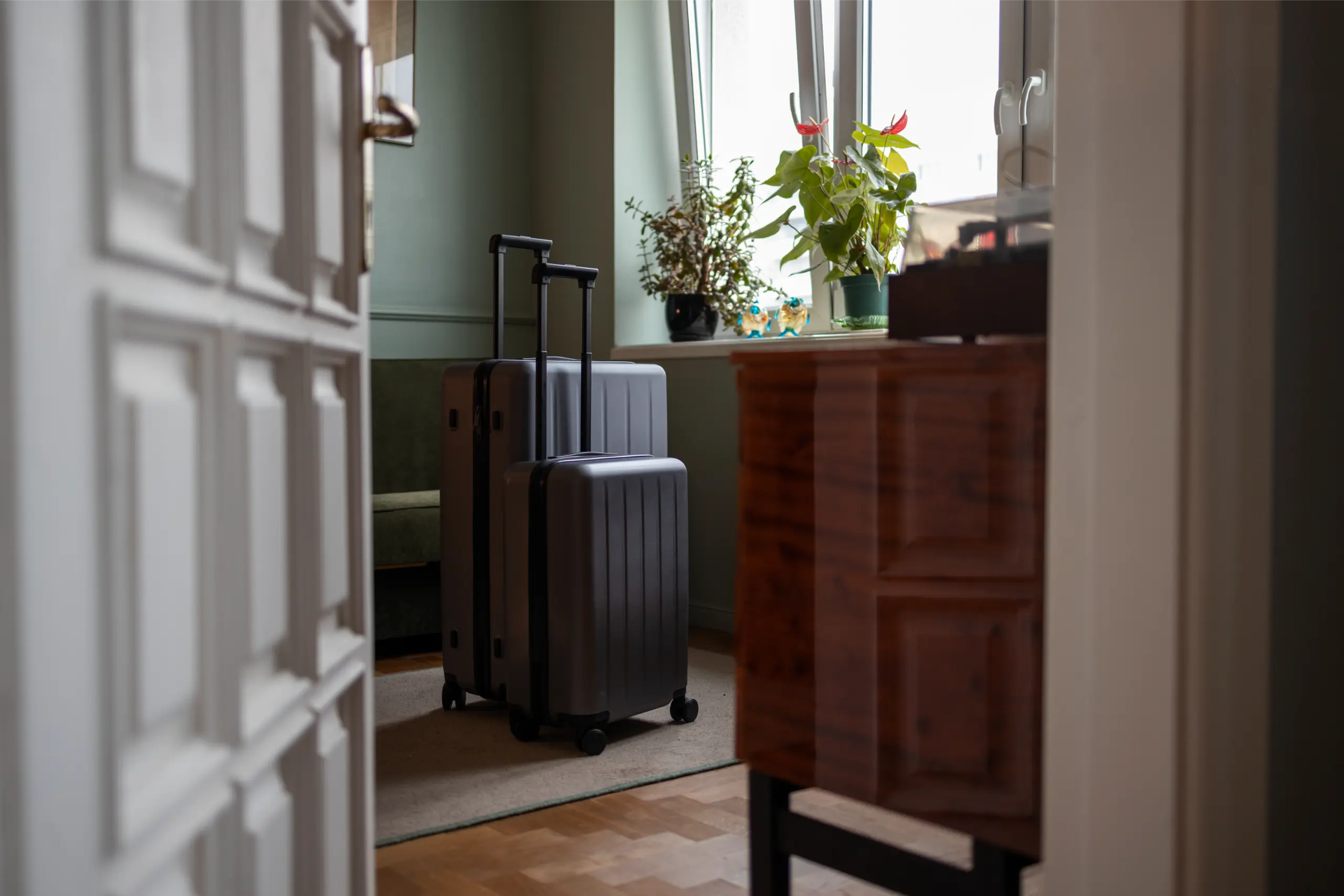 Air Bed and Breakfast hotel help (3)