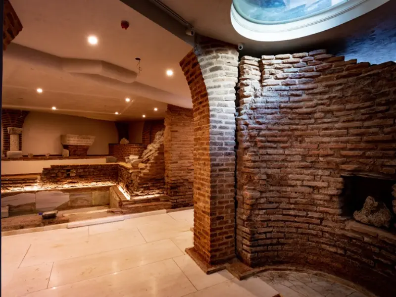 bg hotel tile 1 s